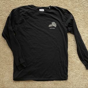 Saturday’s NYC black long sleeve graphic tee